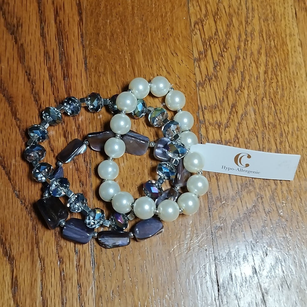 Charming Charlie Bracelet with 3 Strands of Contrasting Beads BRAND NEW